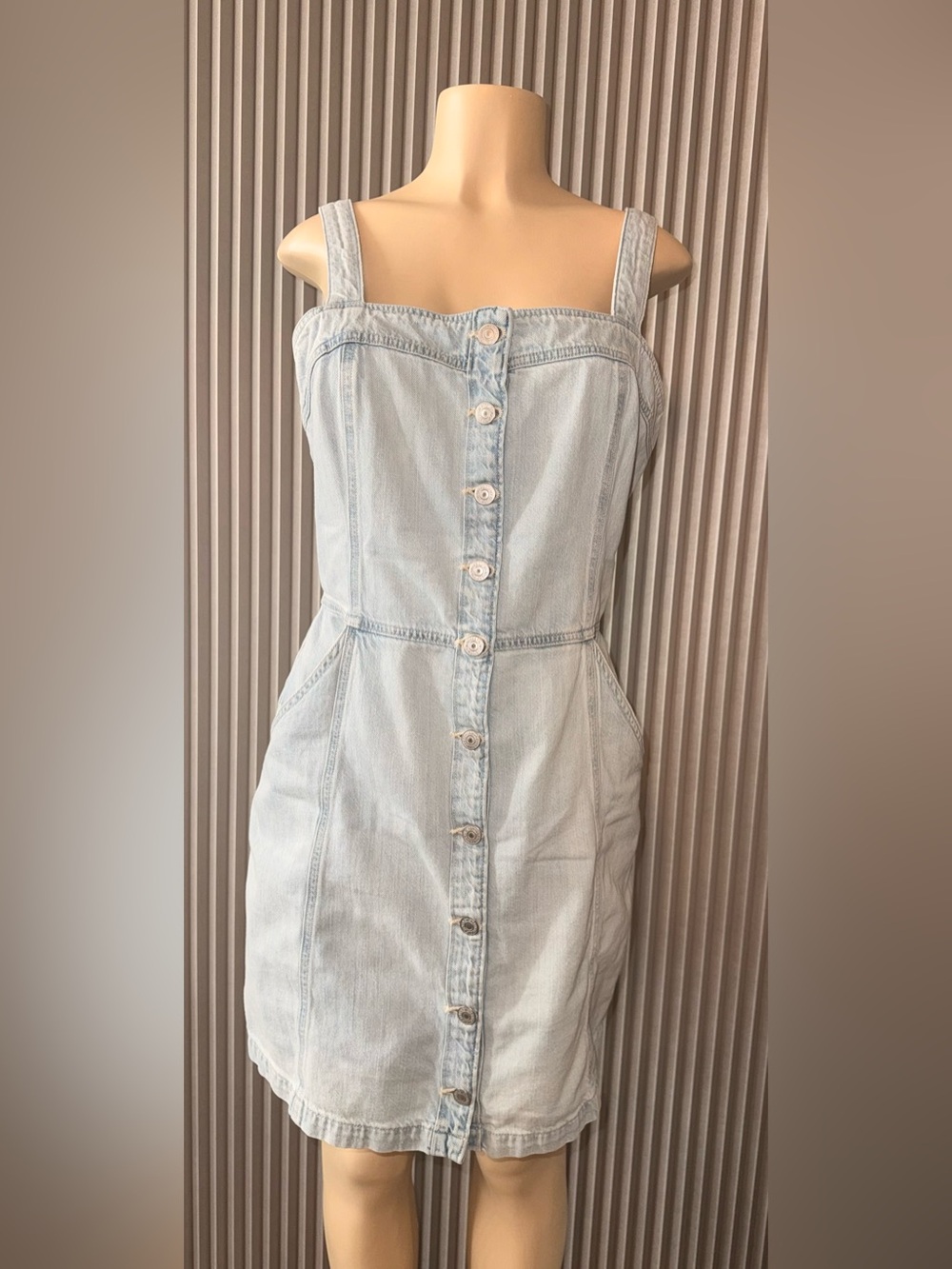 Levi's Women’s Light Blue Button-Front Denim Overall Dress